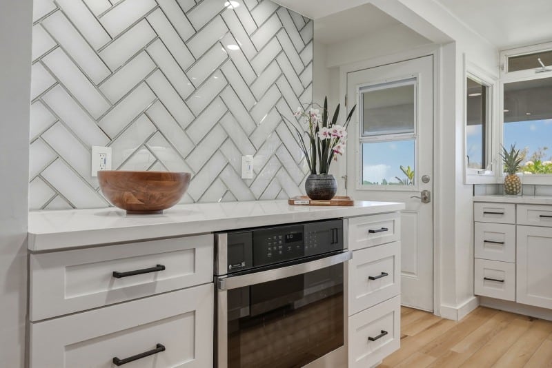 8 web or mls Styron Photo 1543 Kaminaka Dr 2241 93bba98d 1 1